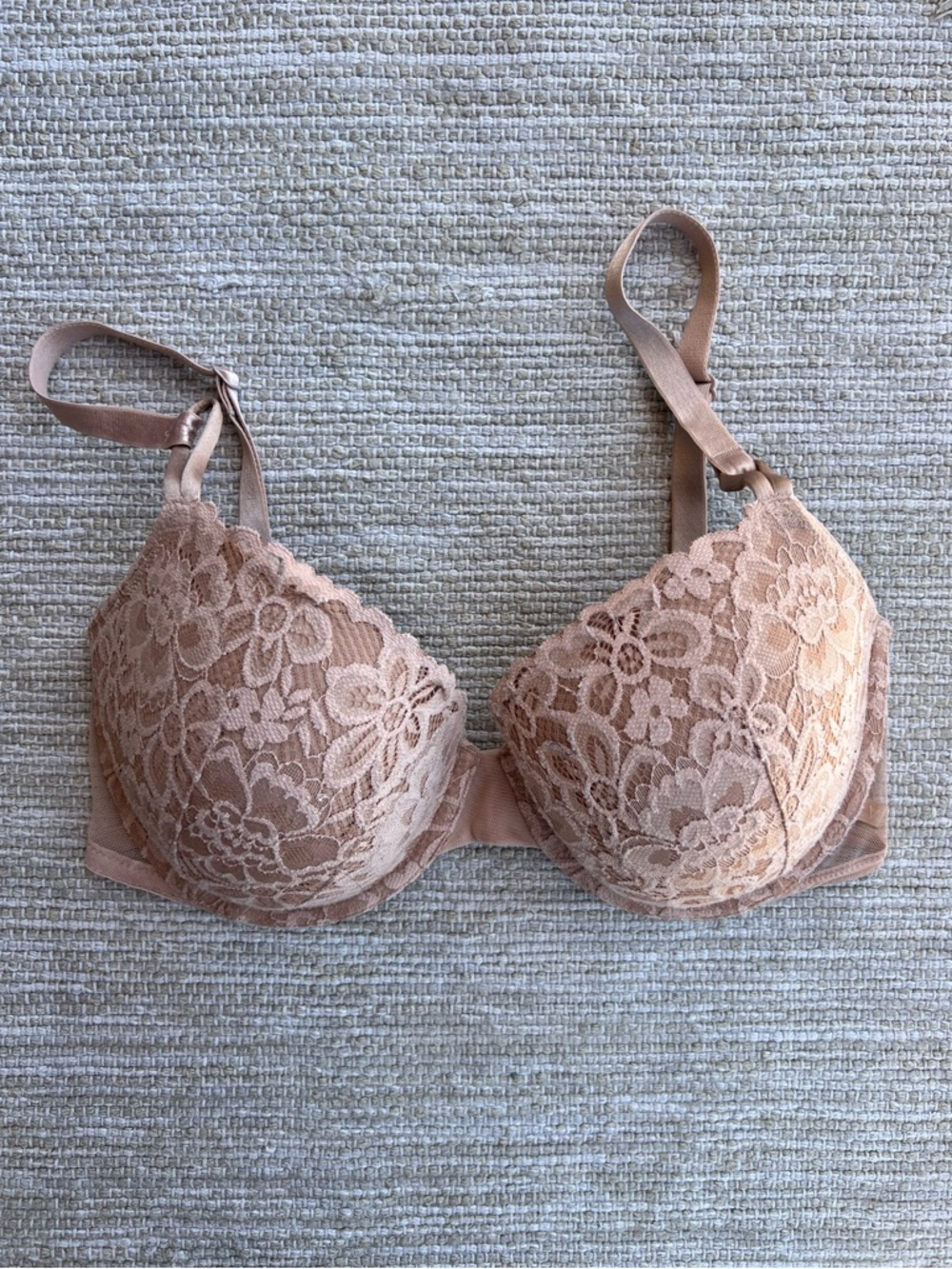 Victoria's Secret Underwire Floral Lined Lace Beige Bra PINOY1FNH4 34 DDD